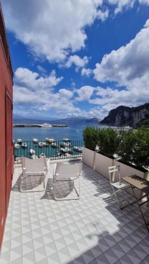 Capri Marina Suite